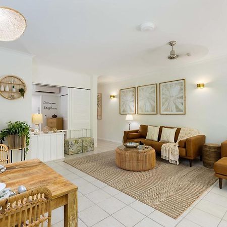 Oasis Luxe On Macrossan Street - Stylish Residence Port Douglas Exterior foto