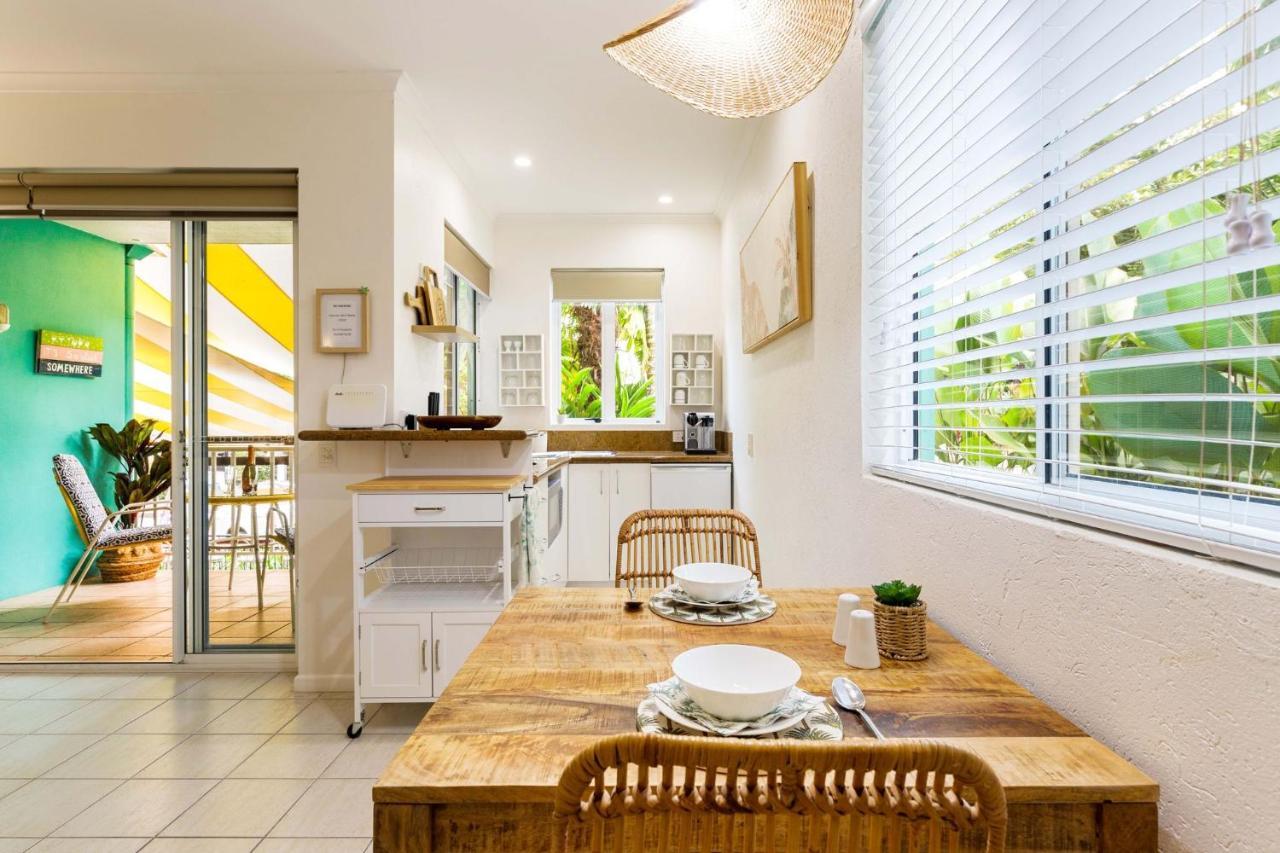 Oasis Luxe On Macrossan Street - Stylish Residence Port Douglas Exterior foto