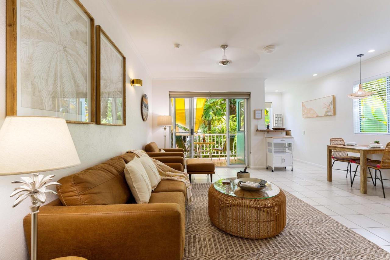 Oasis Luxe On Macrossan Street - Stylish Residence Port Douglas Exterior foto