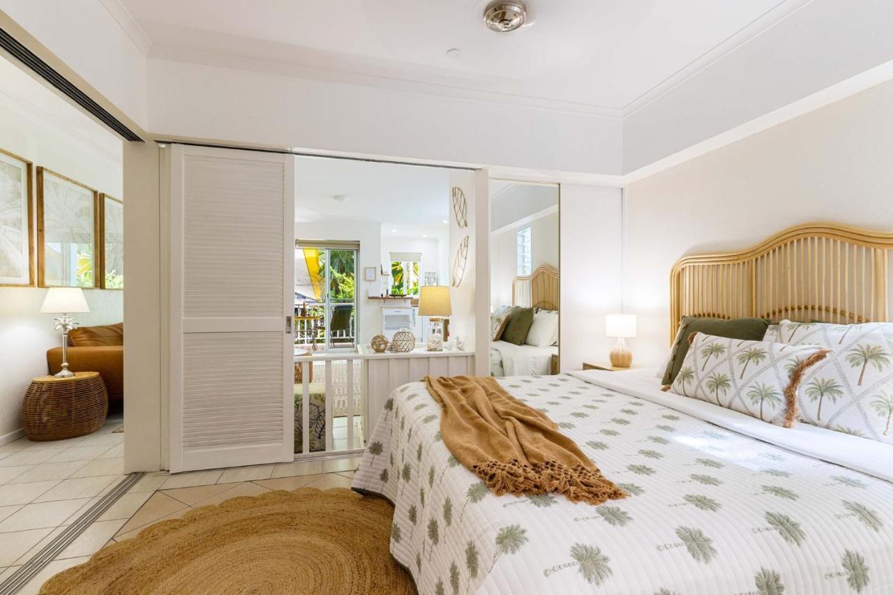 Oasis Luxe On Macrossan Street - Stylish Residence Port Douglas Exterior foto
